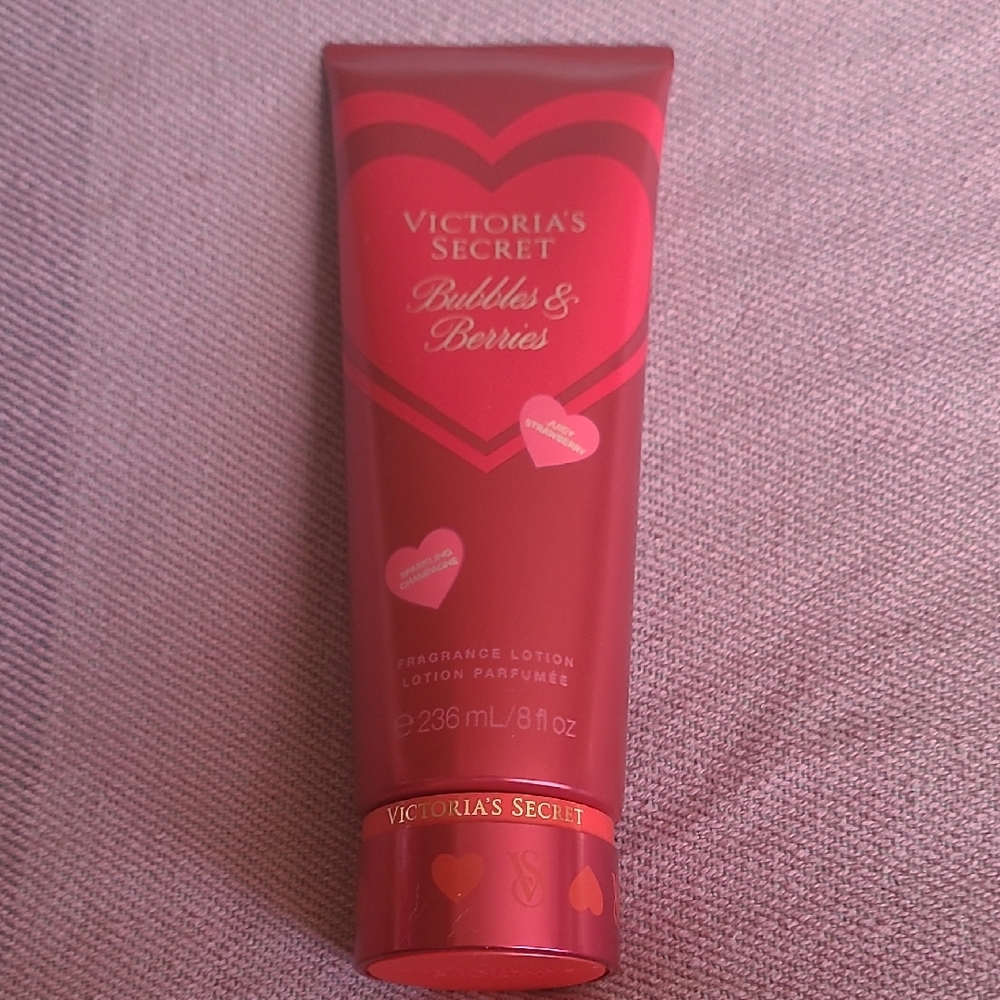 Victoria's Secret Bubbles & Berries Body Lotion